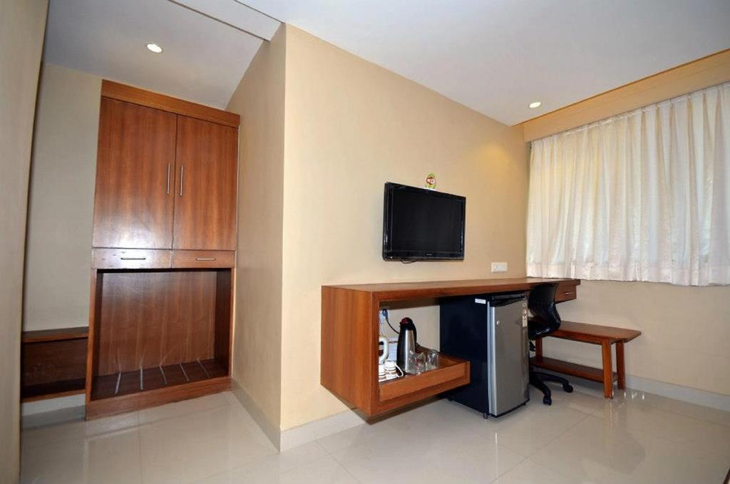 Hotel Prestige Μπανγκαλόρ Δωμάτιο φωτογραφία