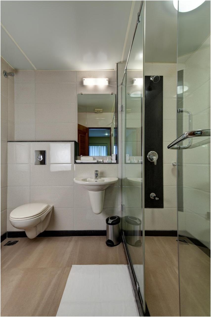 Hotel Prestige Μπανγκαλόρ Εξωτερικό φωτογραφία